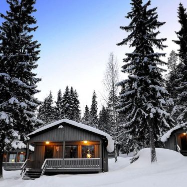 Winter cottages at Brändön Lodge in Swedish Lapland