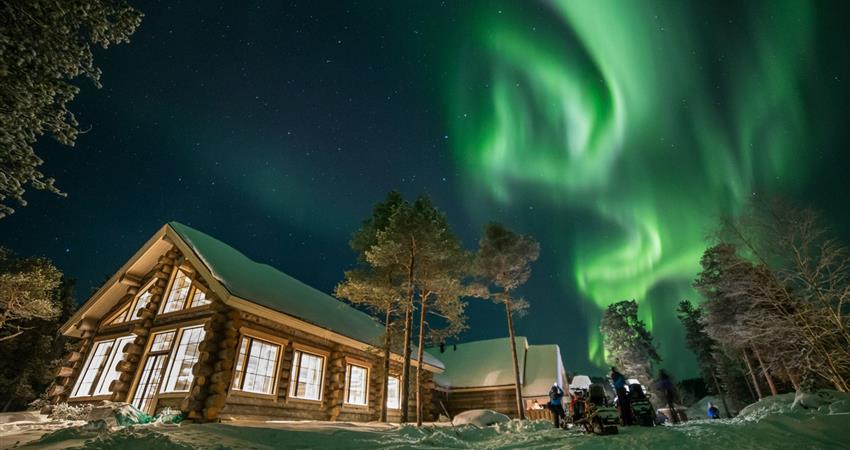 Northern Lights Activity Holiday to Finland